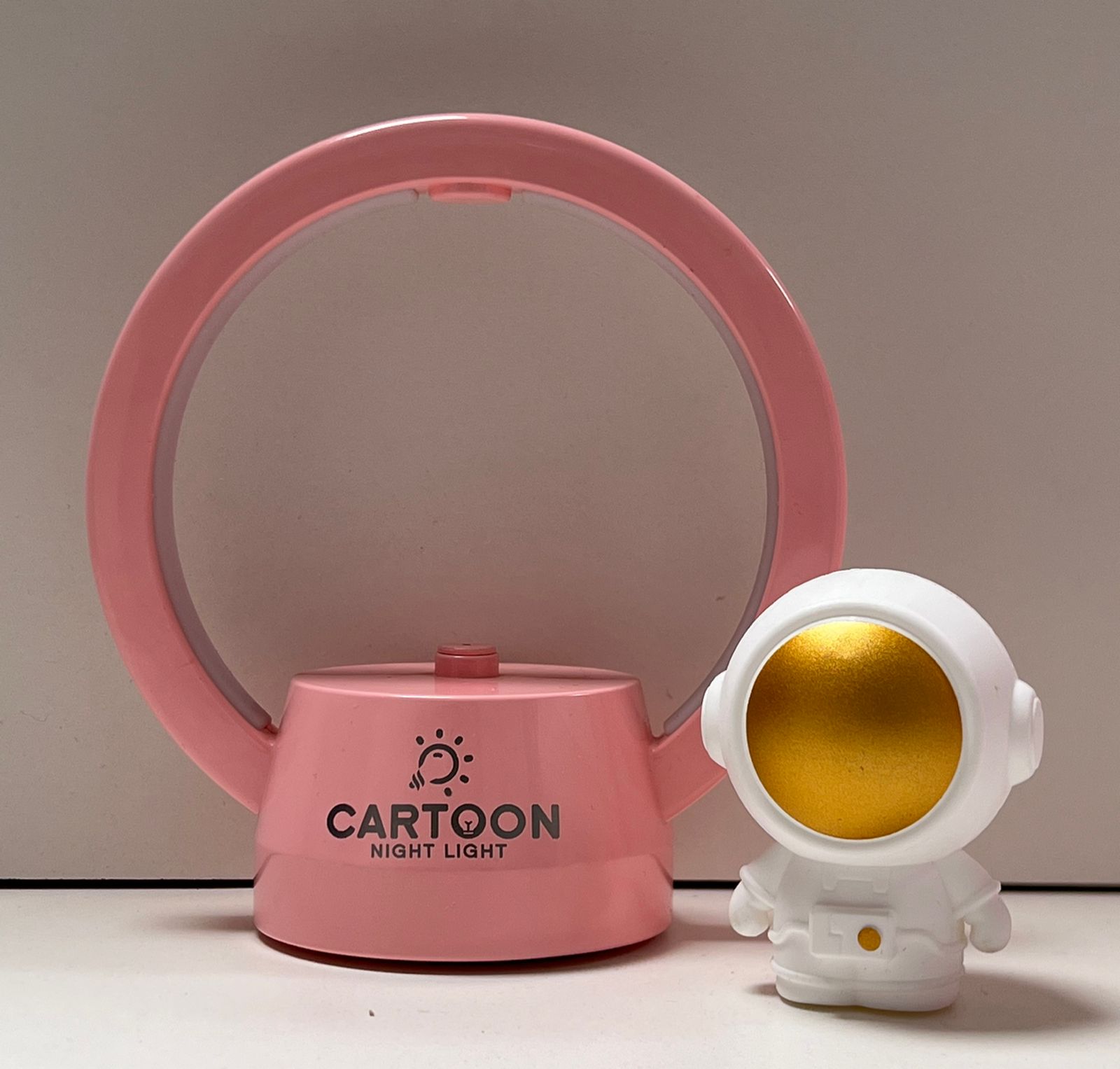 LAMPARA MESA - ASTRONAUTA FLOTANDO CARTOON